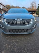 Skoda Octavia 2.0 TSI DSG RS60 Combi RS60 - Skoda Octavia RS60 mit Benzin-Antrieb