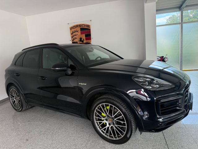 Porsche Cayenne E-Hybrid – SPORTPAKET- SPORT DESIGN PAKE
