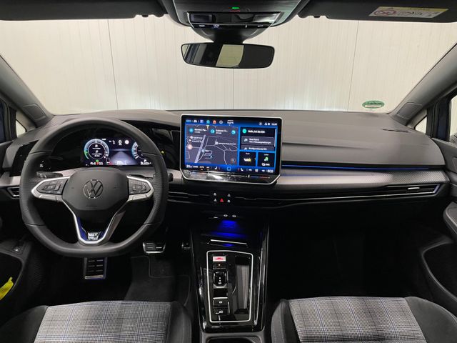 Golf VIII GTE 1.5 TSI eHybrid LED TRAVEL NAV