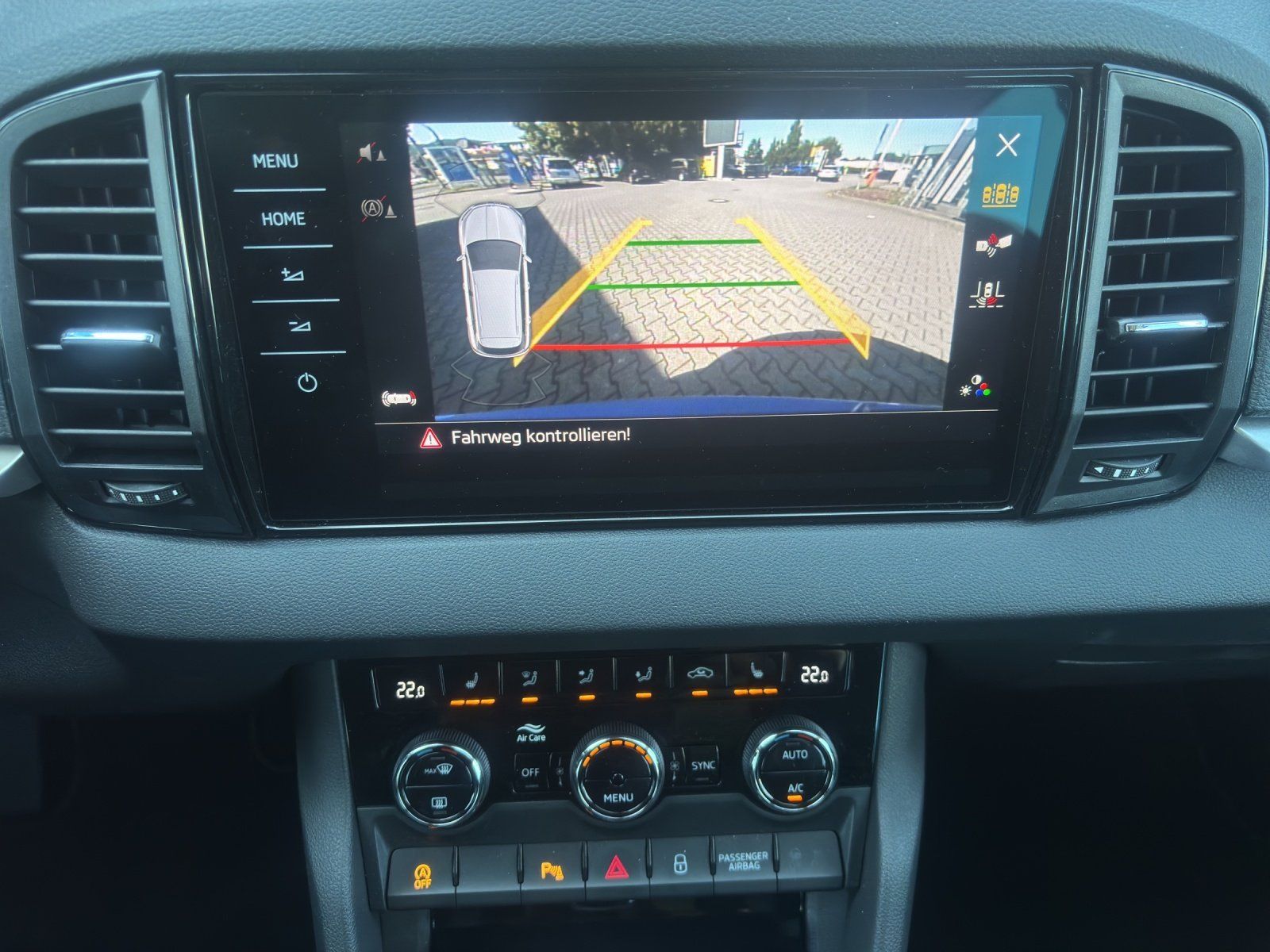 Fahrzeugabbildung SKODA Karoq Balance 1,5 TSI 110 kW DSG MATRIX/ACC/AHK
