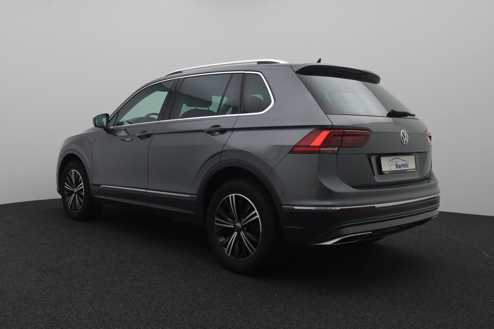 Fahrzeugabbildung Volkswagen Tiguan Highline 2.0 TDI 4Motion Standheizung