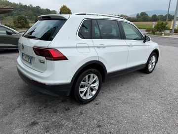 Volkswagen Tiguan - 4