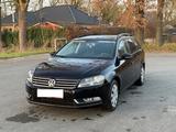 Volkswagen Passat 1.4 TSI, TÜV 07.2027, Klima, Tempomat - Volkswagen Passat mit Benzin-Antrieb: Kombi, 4.0