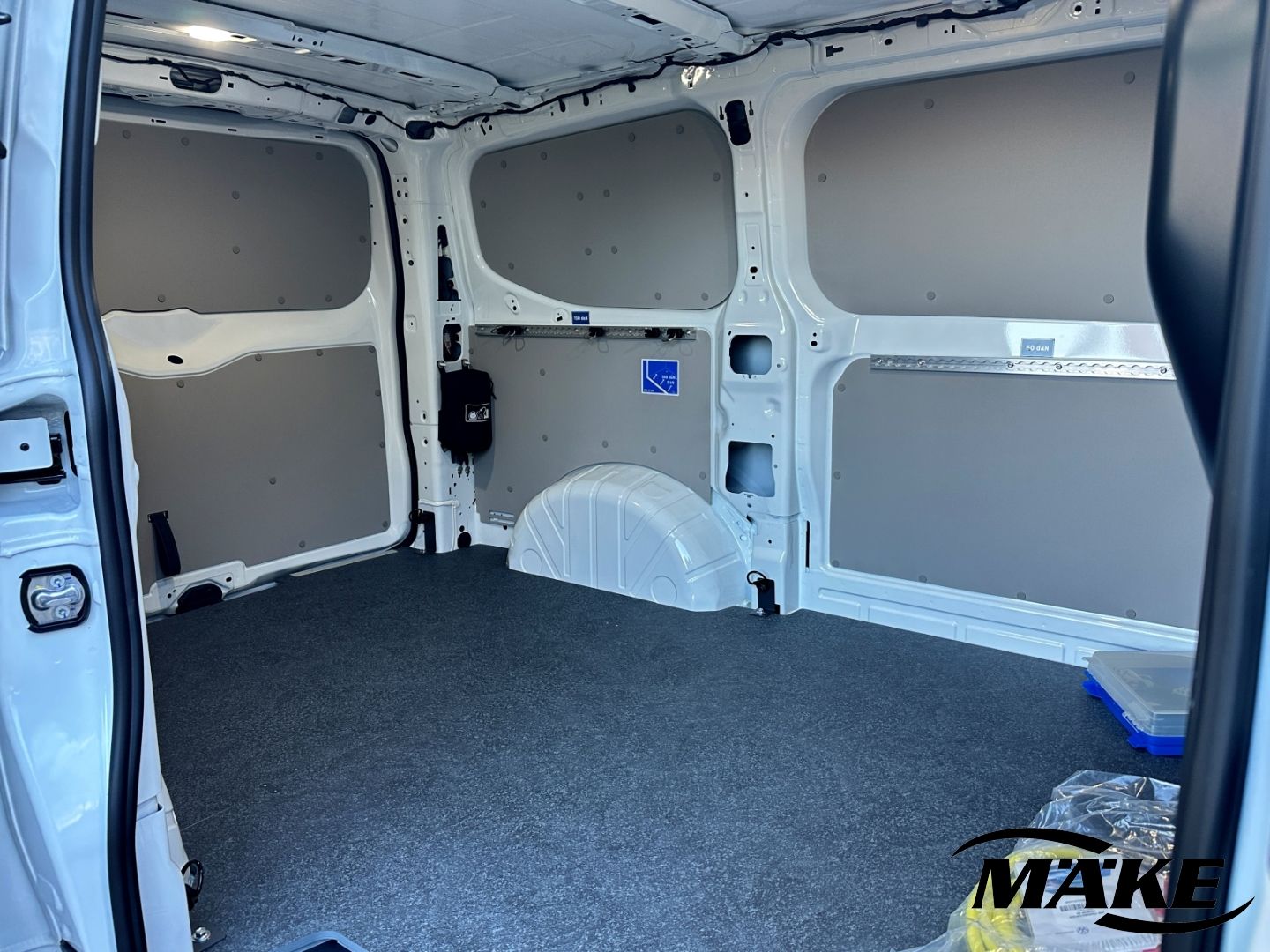 Transporter Kasten Edition BEV V-AHZV ACC NAV LE