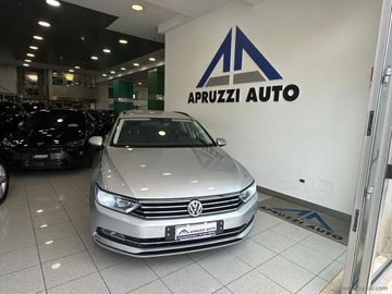 Volkswagen Passat - 2