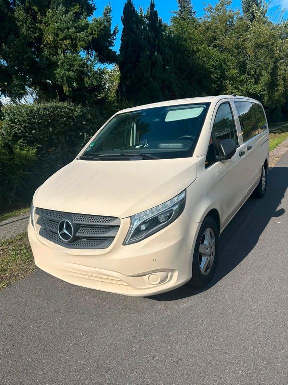 Image of Mercedes-Benz Vito
