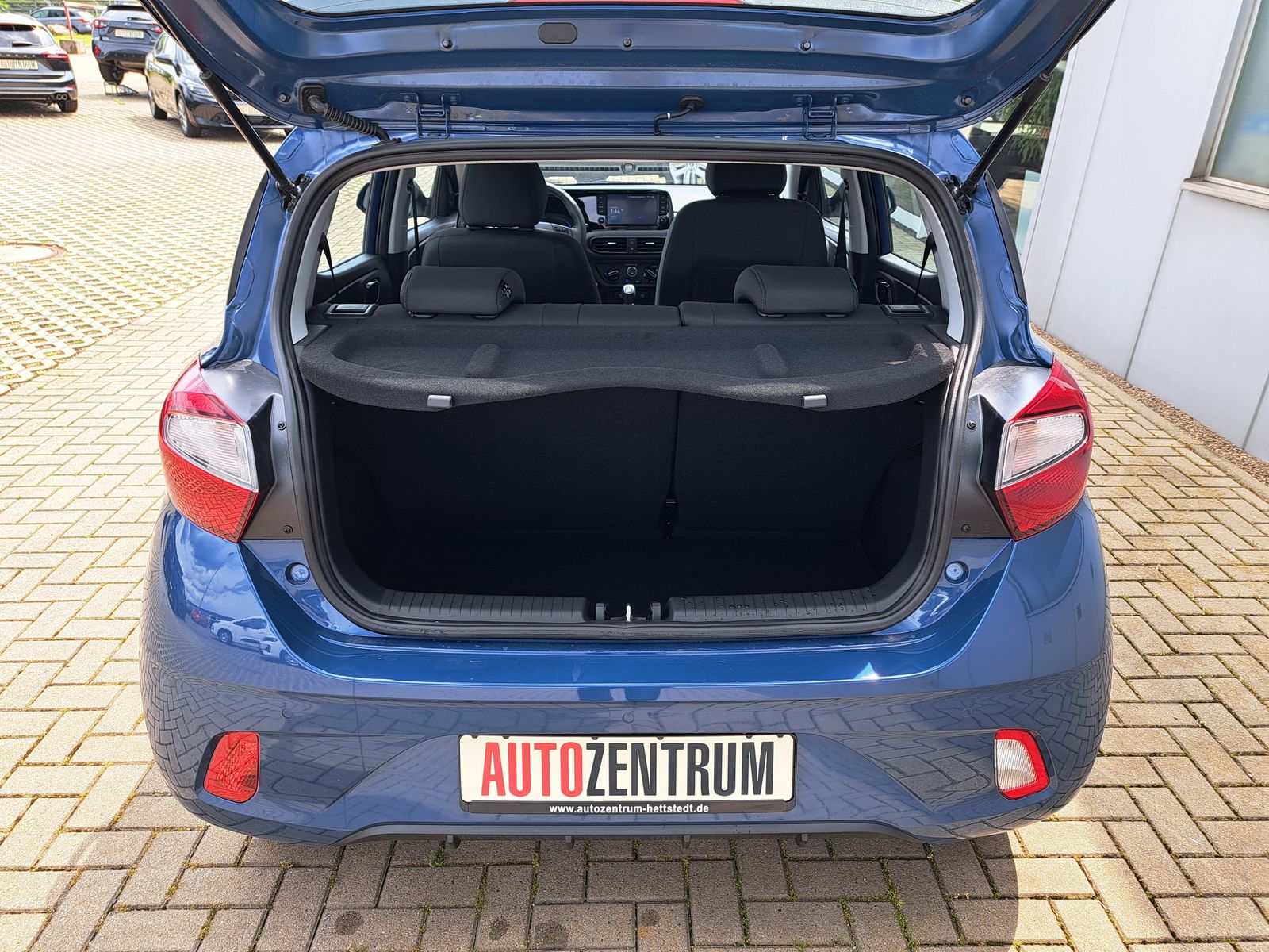 Fahrzeugabbildung Hyundai i10 1.0 MODELL 2025 NAVI WINTERPAKET KAMERA DAB