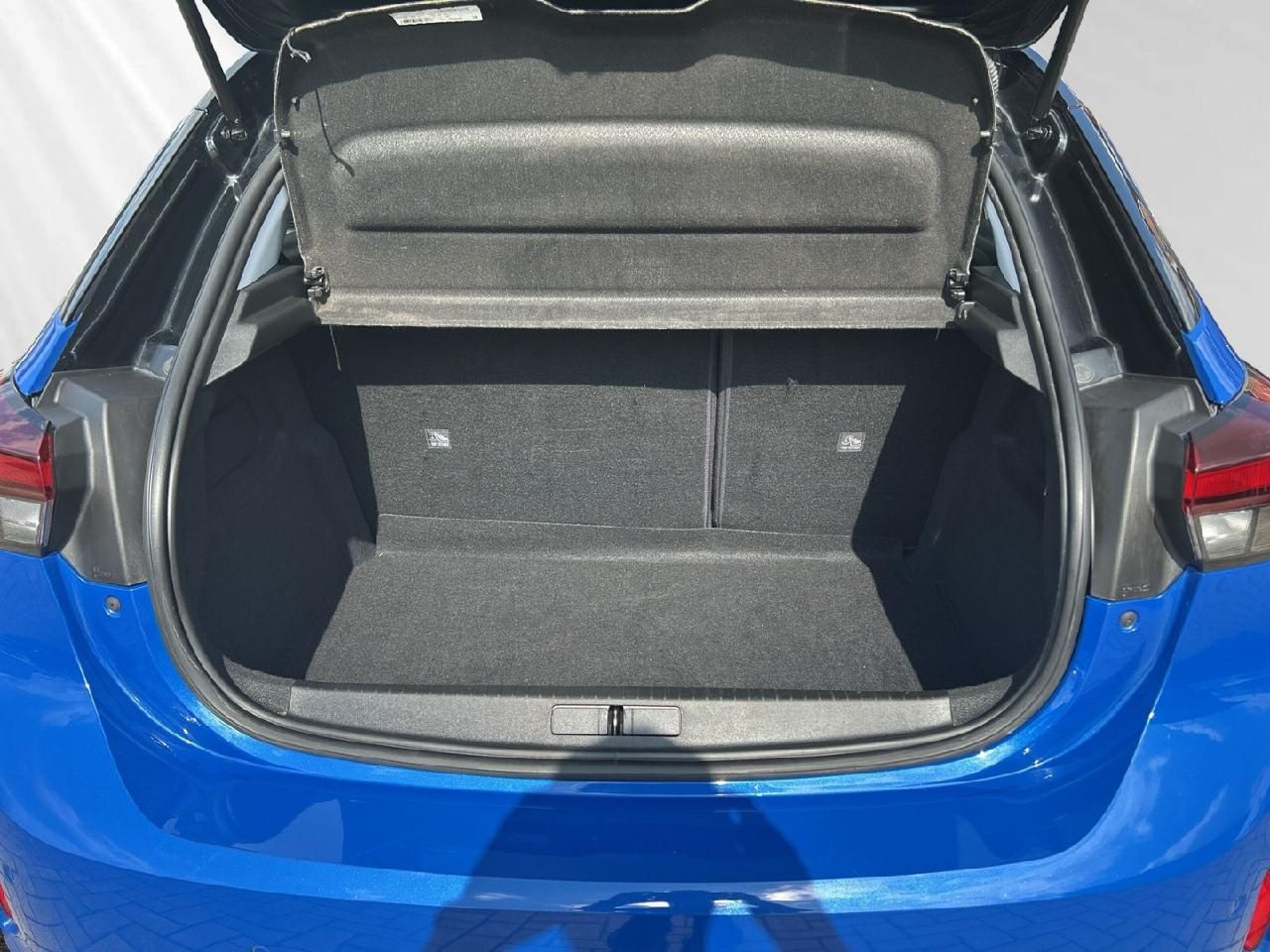 Fahrzeugabbildung Opel Corsa F e Edition