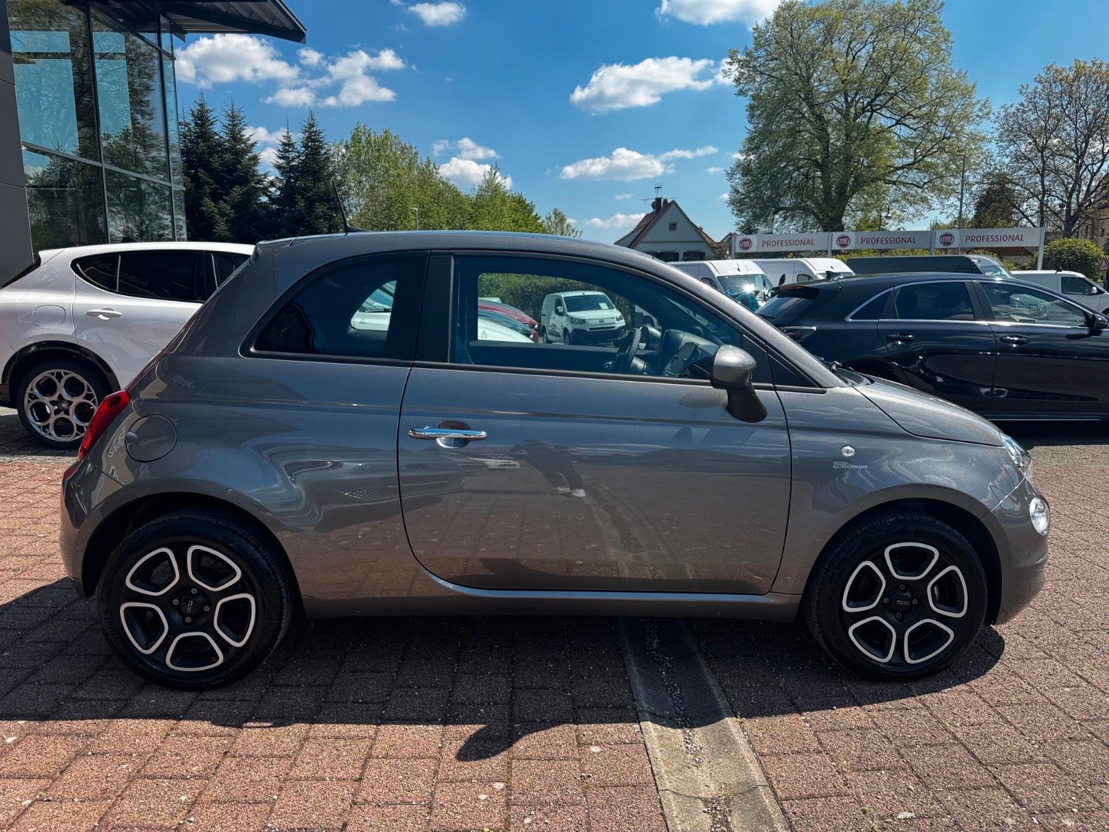 Fahrzeugabbildung Fiat 500 1.0 GSE Hybrid CLUB 70PS