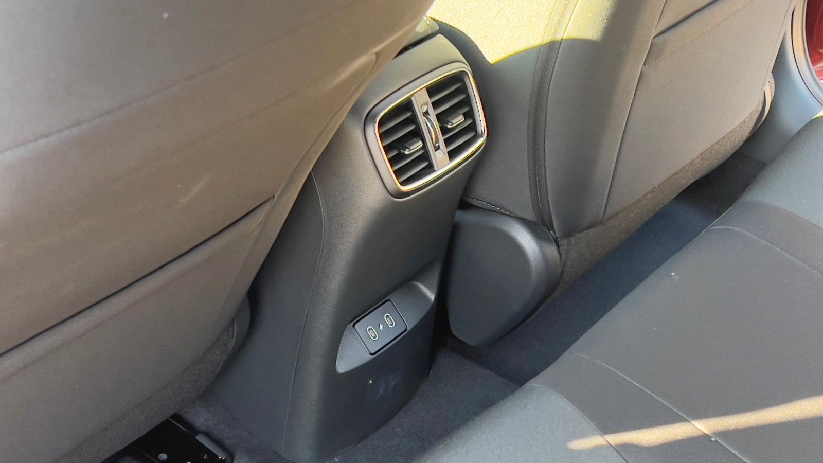 Fahrzeugabbildung Hyundai i30 1.0 T-GDI Advantage *Navi*CarPlay*RFK*LED*