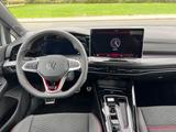 Volkswagen Golf VIII GTI Clubsport Black+Pano+Matrix+Hud - mit Benzin-Antrieb: Weiß, Panorama-Dach