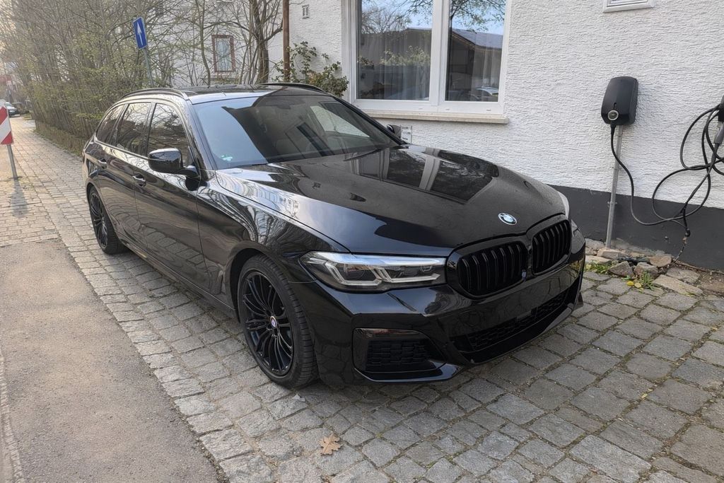 Image of BMW 530