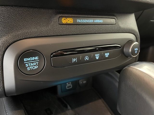 Fahrzeugabbildung Ford Focus Active X Abnehmbare AHK B&O Kamera Navi