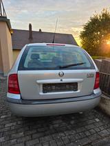 Skoda Octavia Combi 1.9 TDI 66kW Ambiente Automati... - Skoda Octavia aus 2001: Combi