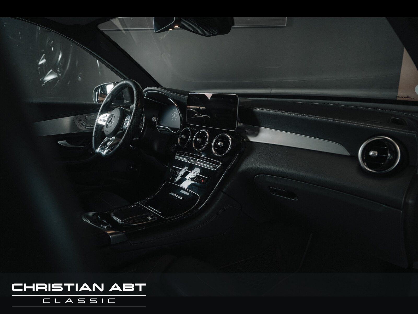 Fahrzeugabbildung Mercedes-Benz GLC 63 AMG 4Matic Burmester Pano designo