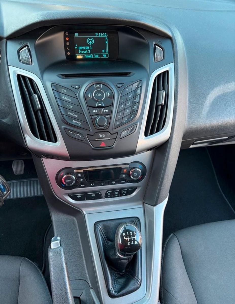 Ford Focus 2013 — photo 7