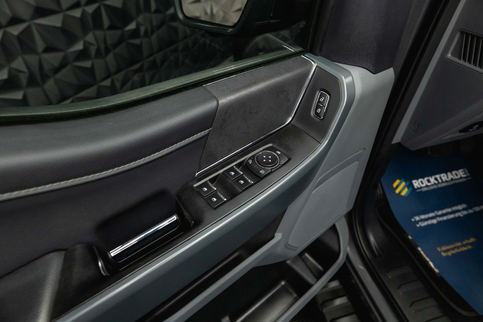 Fahrzeugabbildung Ford F150 5.0L V8 4x4 Offroad SuperCrew RAPTOR 19%