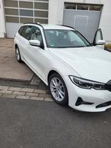 BMW 320d xDrive Touring Business Line Auto  - BMW 320 Gebrauchtwagen in Wiesbaden