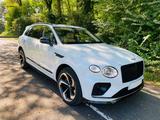 Bentley Bentayga 4.0 V8 S / 1. Hand / Neuwertig !!!!!!!! - Bentley Bentayga 4V1