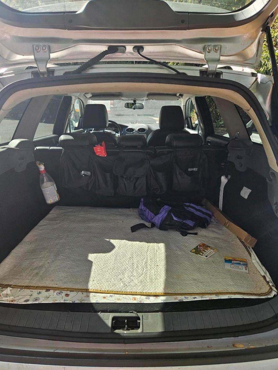 Ford Focus 2010 — photo 13