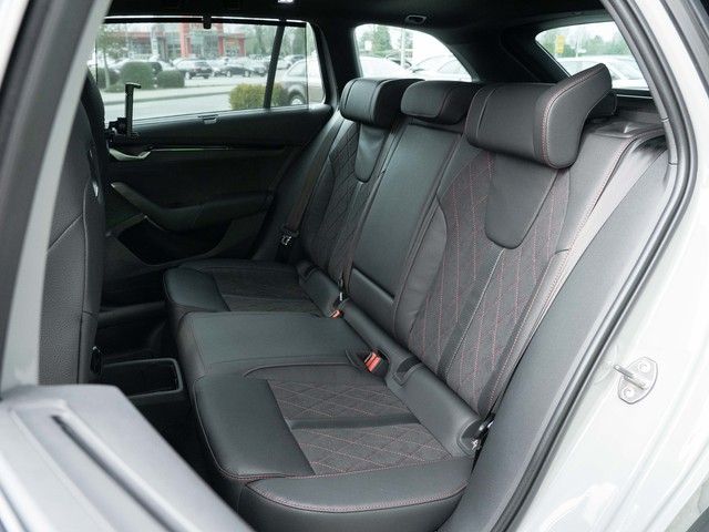 Octavia Combi 2.0 TSI RS DSG AHK+MATRIX+PANO+RFK