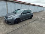 Volkswagen Golf V R32 - Volkswagen: R32