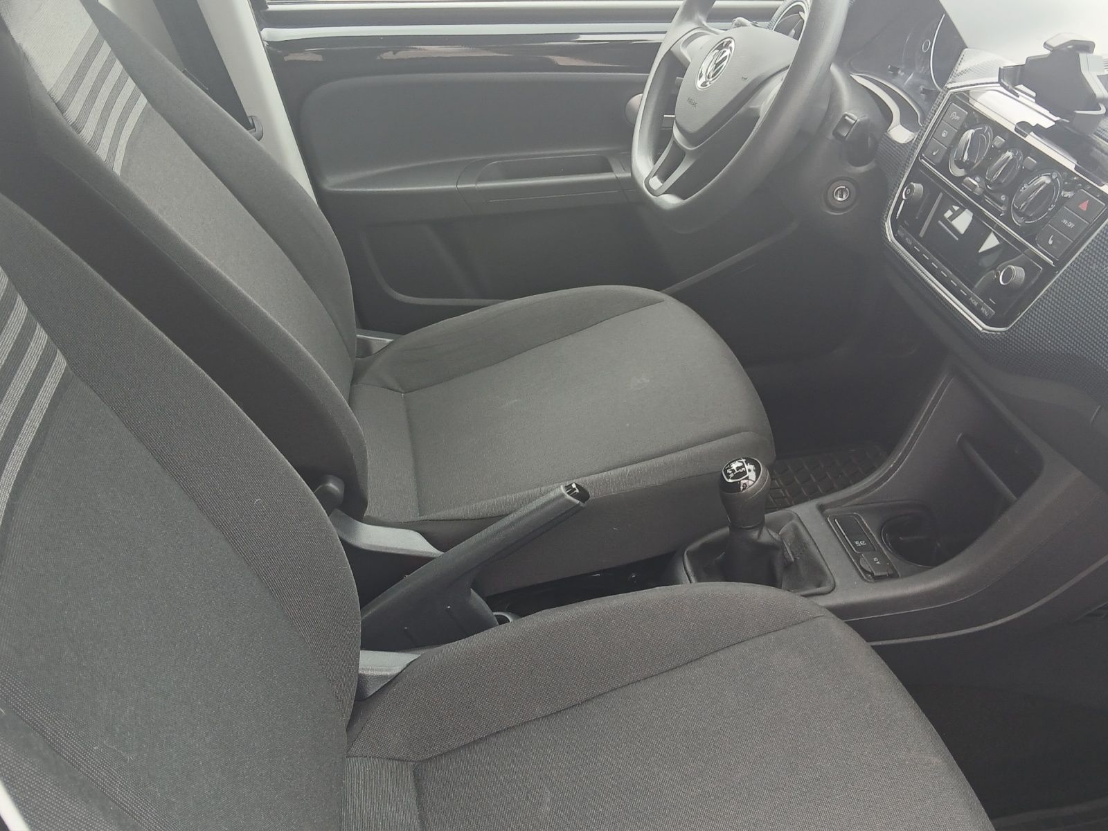 Fahrzeugabbildung Volkswagen up! Klima SHZ Tempomat RFK
