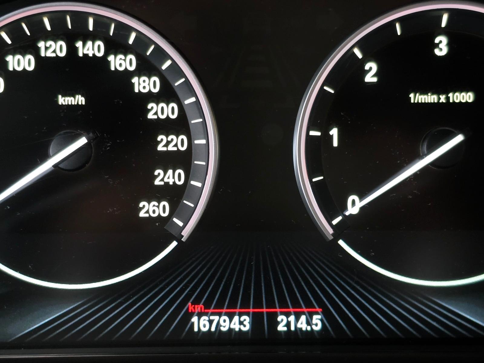 BMW 530d xDrive Touring M-Sportpaket FROZEN/Pano/AHK