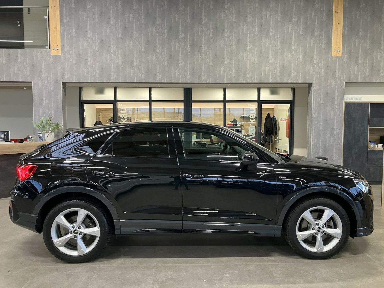 Audi Q3 Sportback 40 TDI 2xS line Lede Navi ACC AHK foto 2