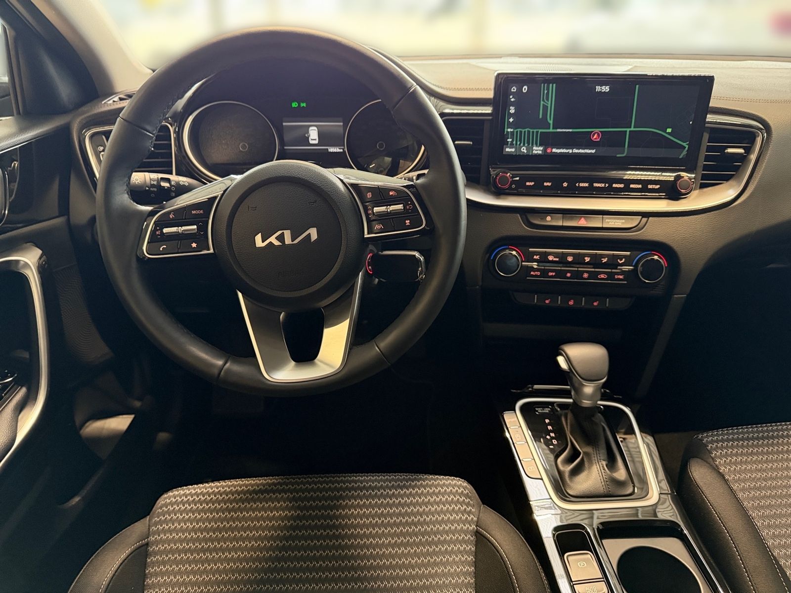 Fahrzeugabbildung Kia CEED_SW 1.5T 140 DCT7 VISION KOMF+ (NAV)