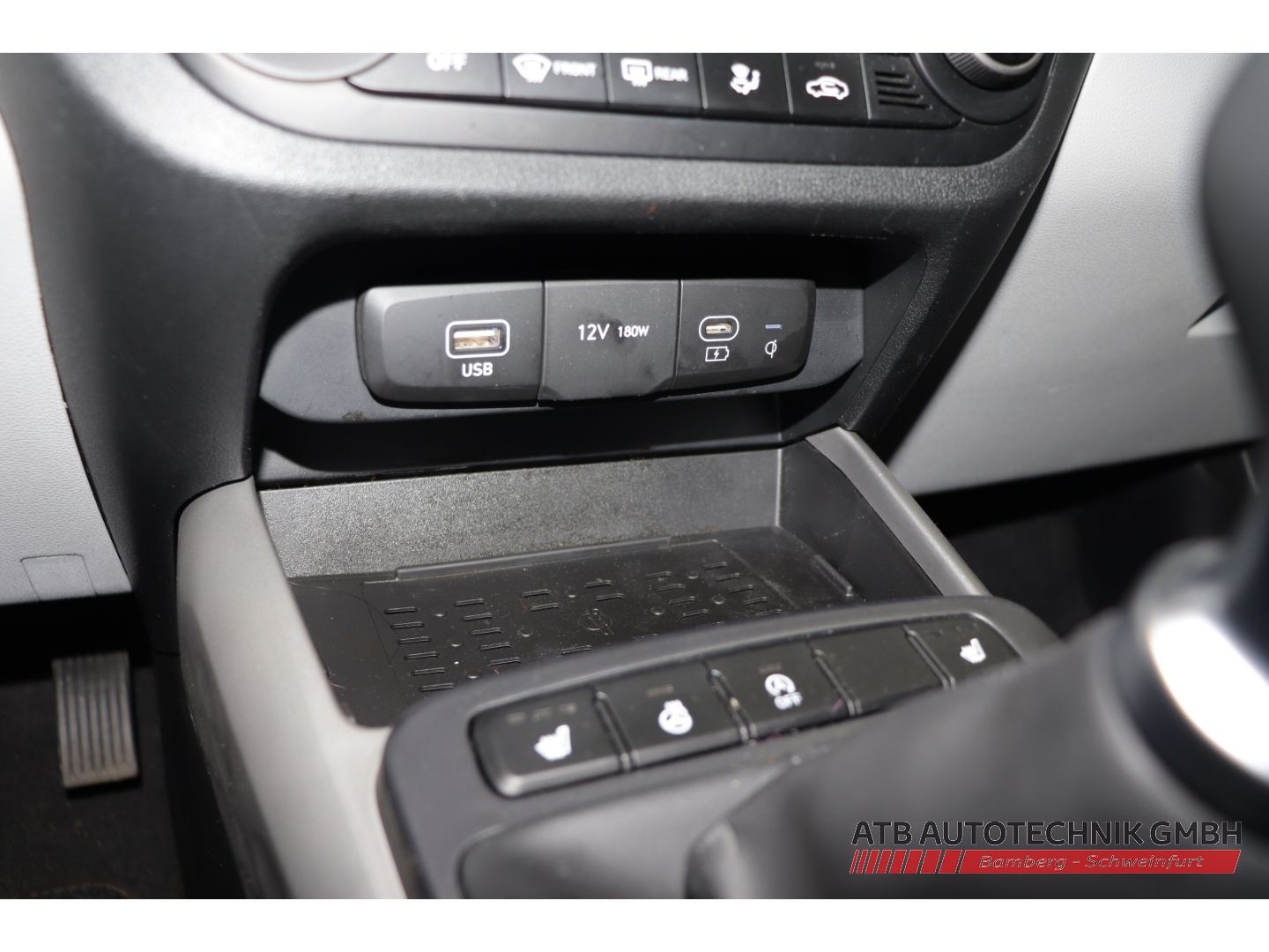 Fahrzeugabbildung Hyundai i10 Prime 1.2l Navi Apple CarPlay Klimaautom DAB
