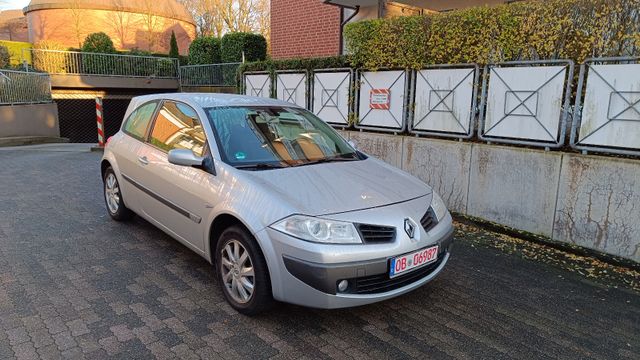 Renault Megane II Avantage 1.Hand Scheckheftgepflegt