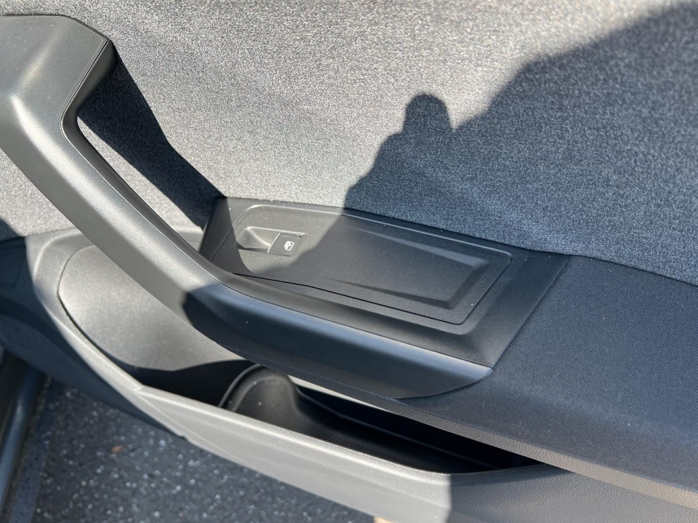 Fahrzeugabbildung Volkswagen T-ROC MOVE MOVE 1.5l TSI,DSG,Navi,Climatronic,17