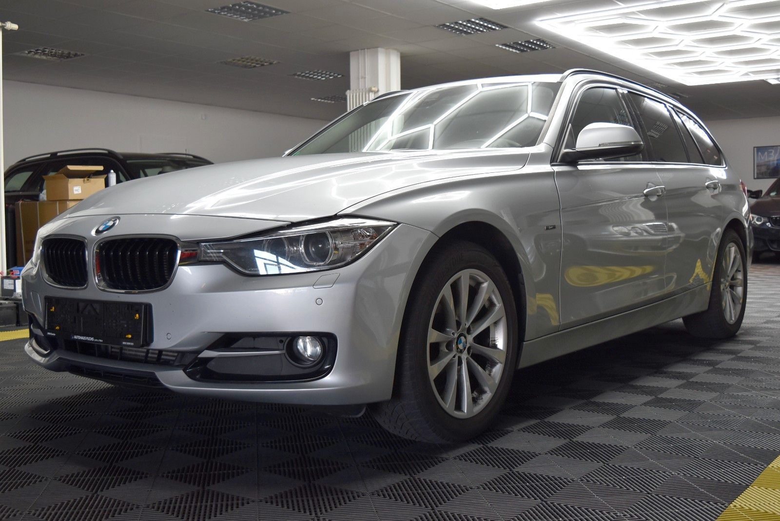 BMW 320
