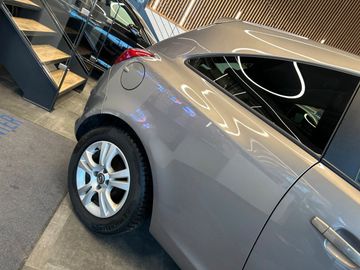 Opel Corsa D Satellite