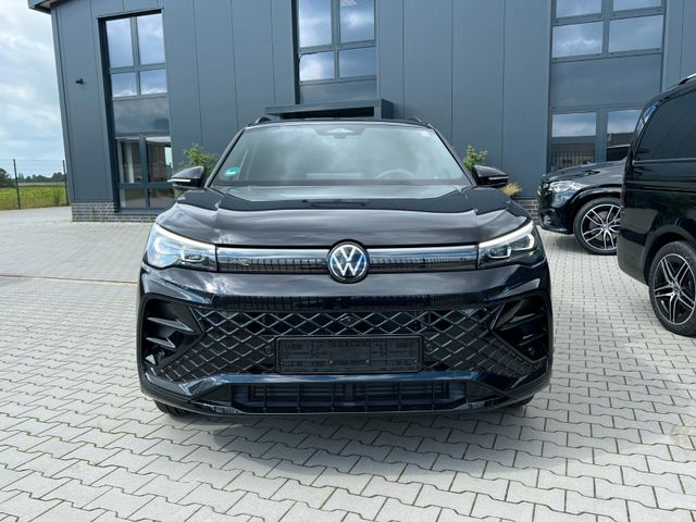 Volkswagen Tiguan 1.5 TSI R-Line Panorama  Leder 2025