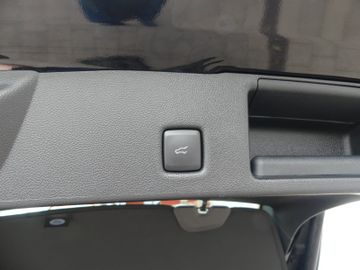Fahrzeugabbildung Ford Kuga ST-Line*IACC*Kamera V+H*