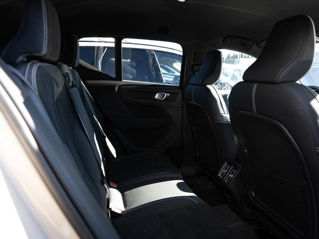 Volvo XC40 B3 Plus Dark SHZ LED NAVI MEMORY H/K 360°
