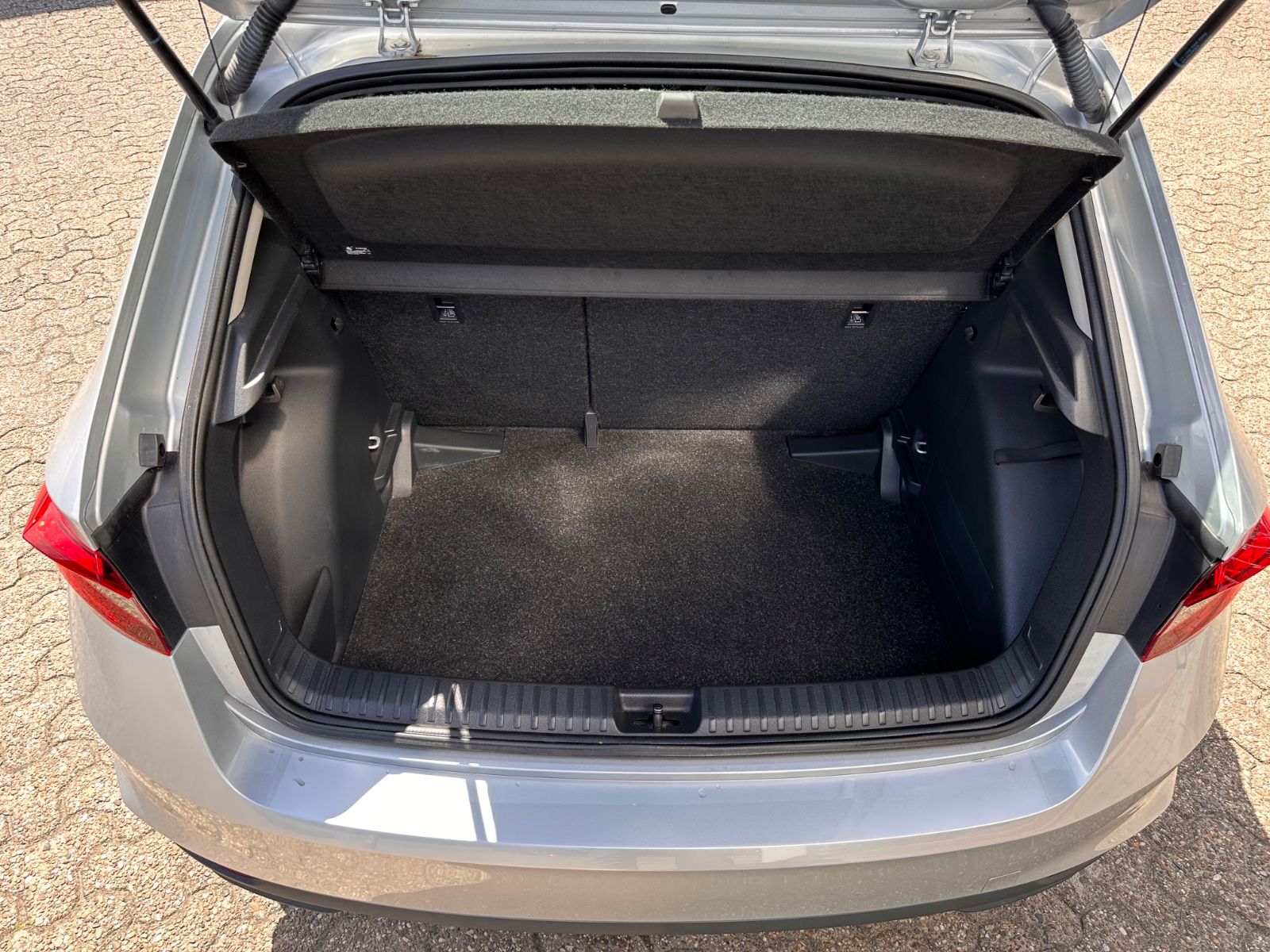 Fahrzeugabbildung SKODA Fabia 1.0 MPI Ambition APP/Klima/GJR