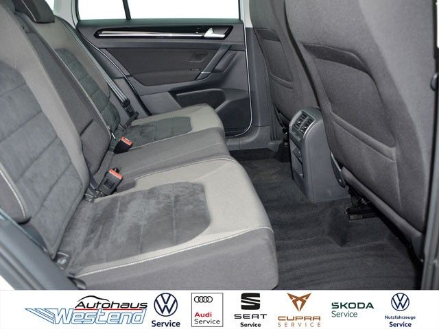 Fahrzeugabbildung Volkswagen Golf Sportsvan Highline 1.4l TSI 110kW DSG Pano