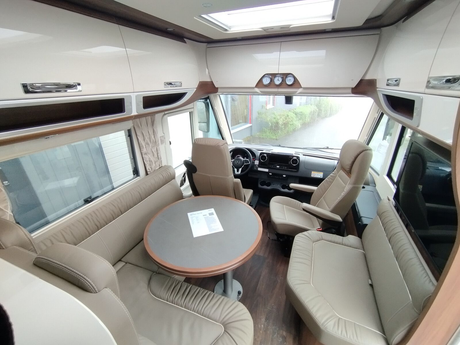 Fahrzeugabbildung Carthago chic e-line I 50 LE DA Mercedes