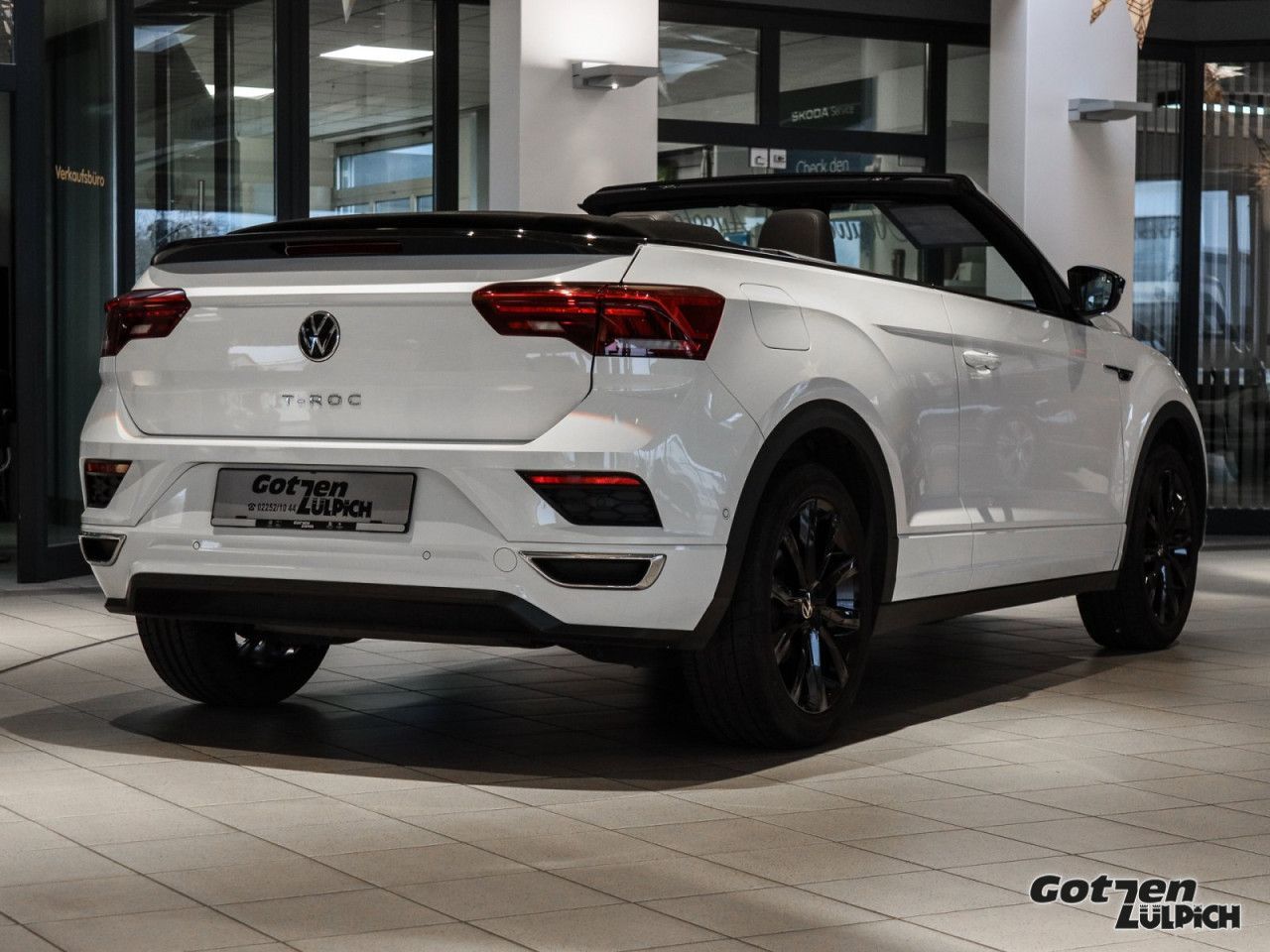Fahrzeugabbildung Volkswagen T-Roc Cabriolet 1,5TSI R-Line Leder Winter-Paket
