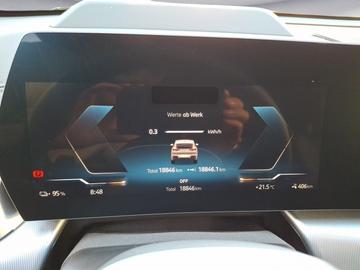 2025 BMW IX2 缩略图 13