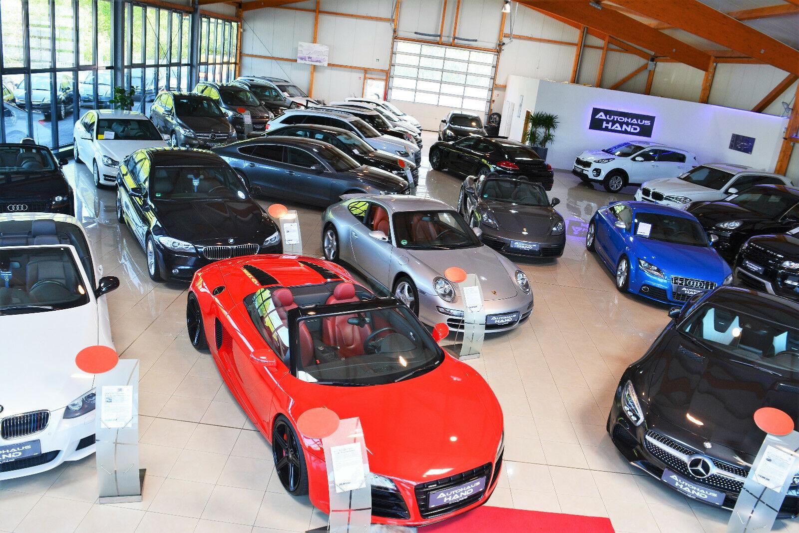showroom-image-top