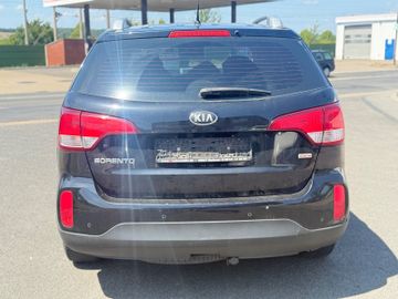 KIA Sorento - 10