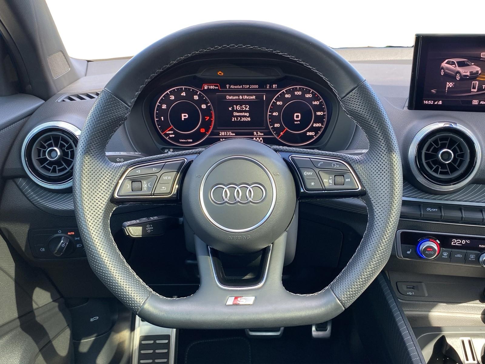 Audi Q2 35 TFSI S-LINE +PANO+GRA+AHK