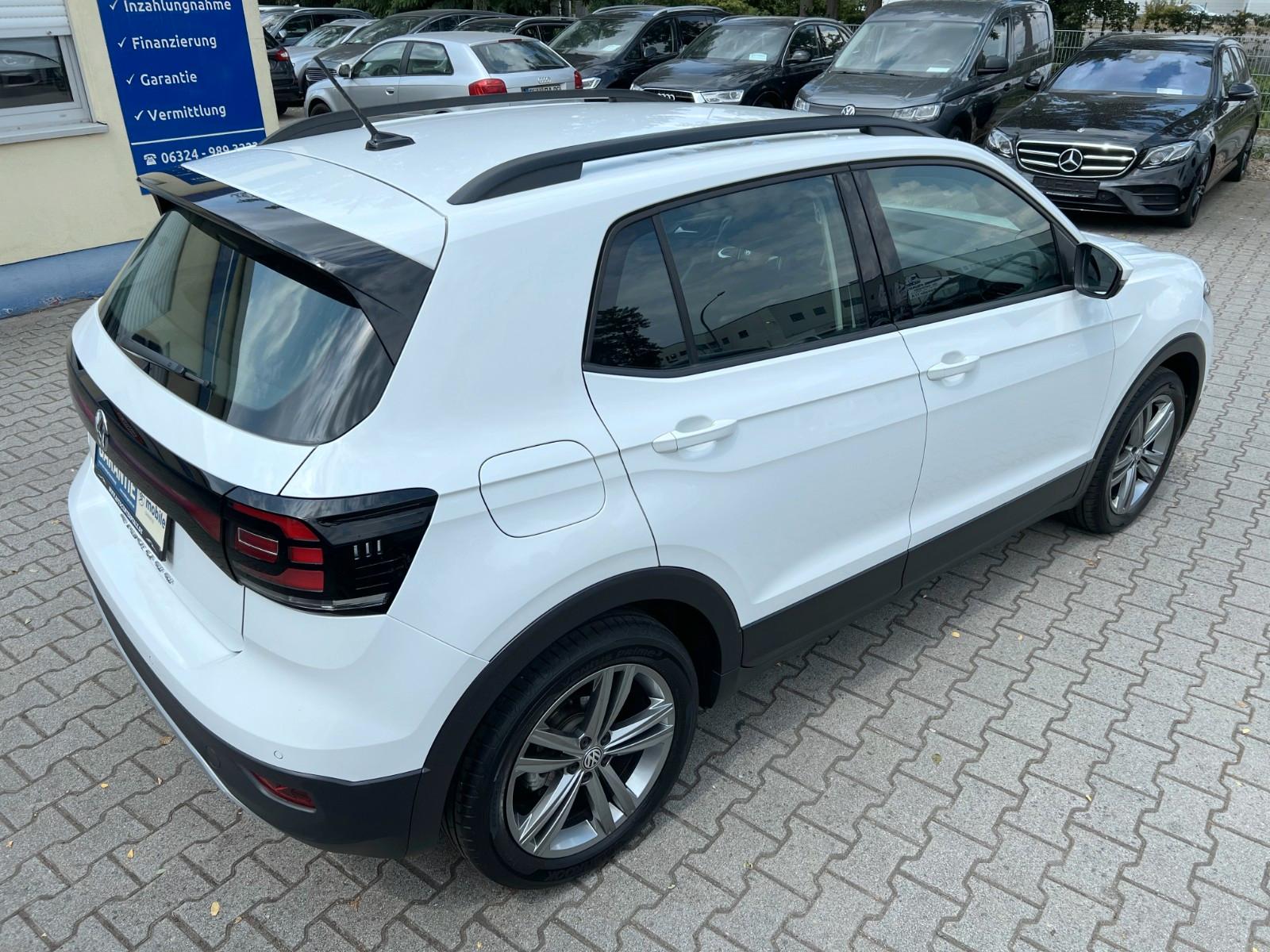 Volkswagen T-Cross Life Automatik*Carplay*PDC*S-Heft*1-Hand