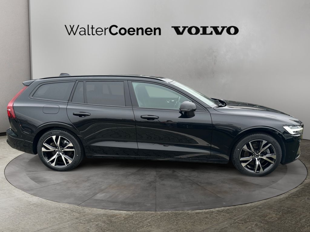 VOLVO V60 B4 B DKG Plus Dark 360° Frontscheibenheizung VOLVO V60 B4 B DKG Plus Dark 360° Frontscheibenheizung