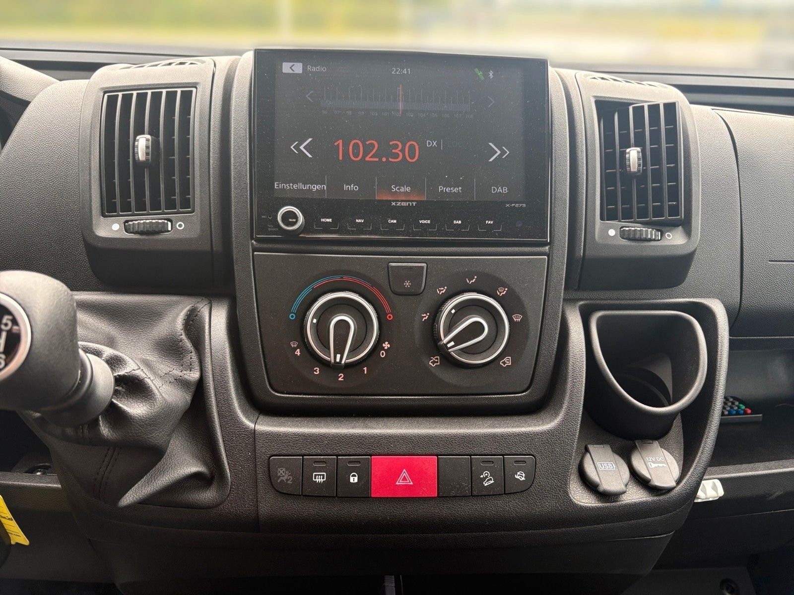 Fahrzeugabbildung Citroën Jumper Grossraumkasten