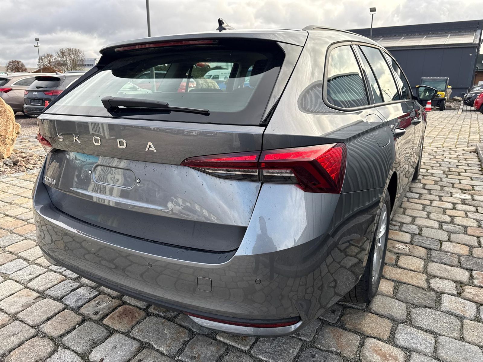 Skoda Octavia Combi Selection 1,5 TSI mHEV 150 PS ... imagem 2